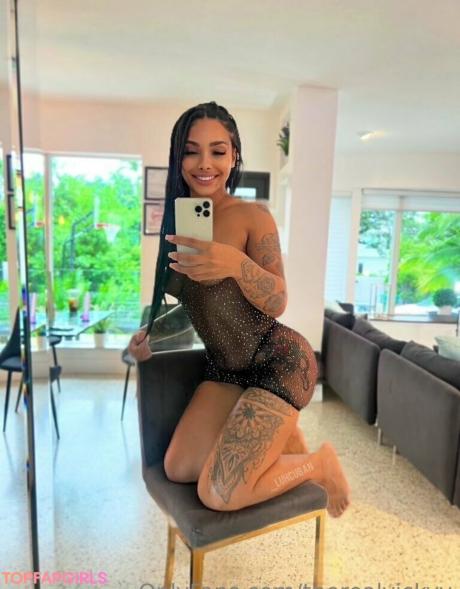 Therealvickyy nude leaked OnlyFans photo #51