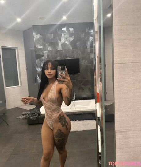 Therealvickyy nude leaked OnlyFans photo #60