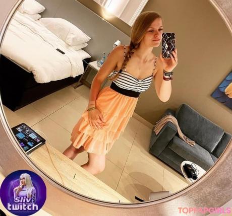 Sintica nude leaked OnlyFans photo #8