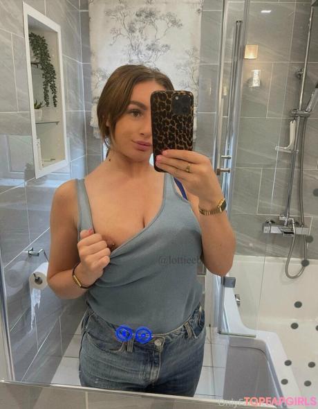 Lottieeb nude leaked OnlyFans pic