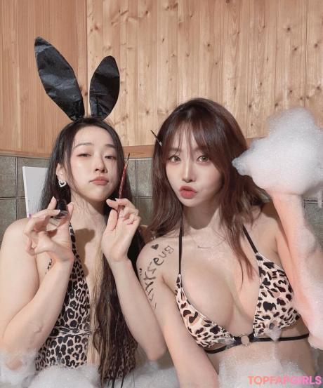 Yunicorn19 nude leaked OnlyFans photo #3