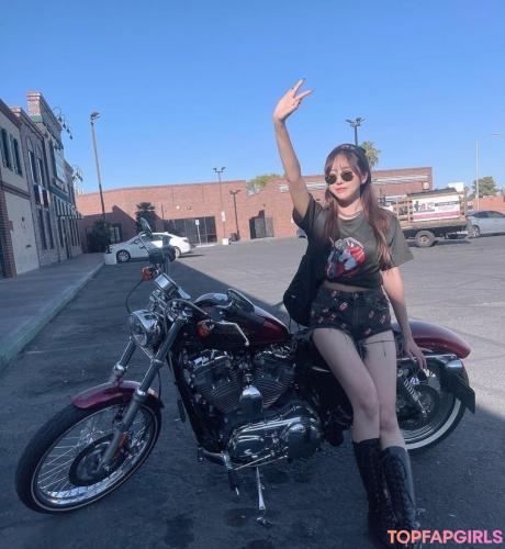 Yunicorn19 nude leaked OnlyFans photo #30