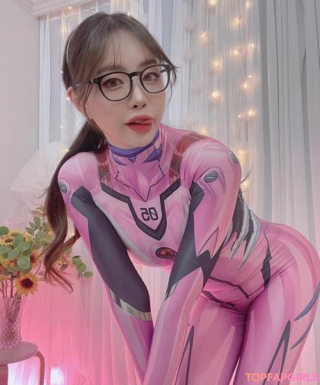 Yunicorn19 nude leaked OnlyFans photo #47