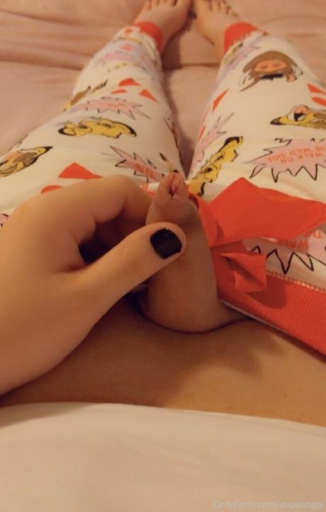 Awwarabella nude leaked OnlyFans photo #19