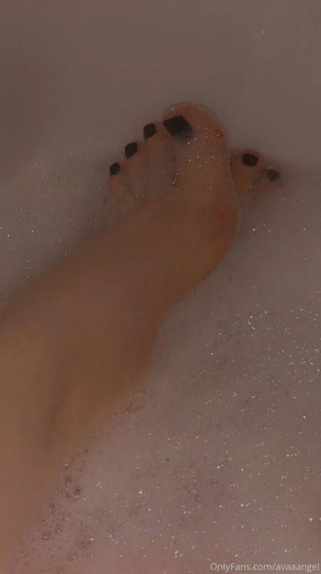 Awwarabella nude leaked OnlyFans photo #7