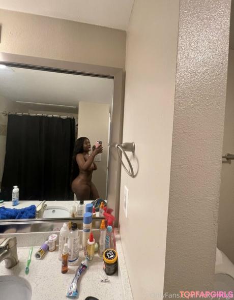 Vickyhyuga nude leaked OnlyFans photo #6