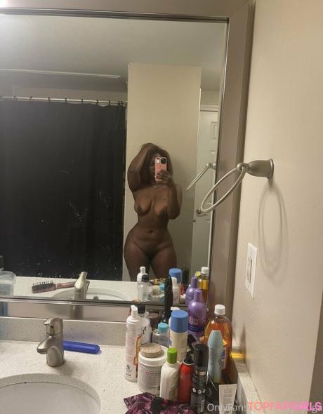 Vickyhyuga nude leaked OnlyFans photo #9