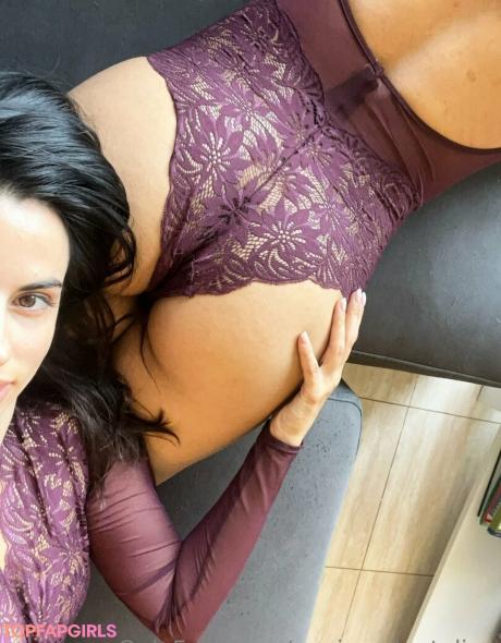 Anaisandnataliaa nude leaked OnlyFans photo #21