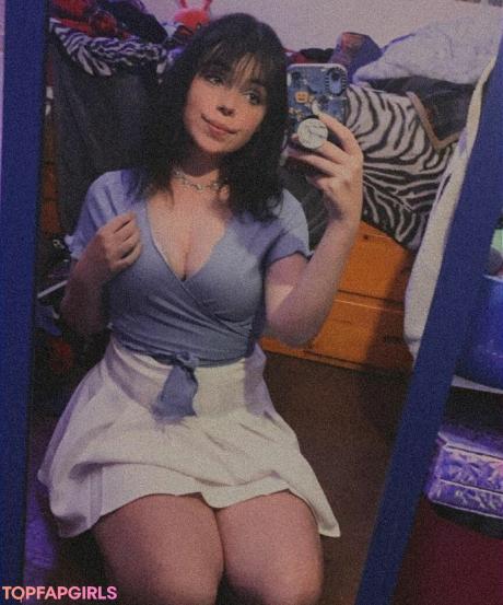 Daisyy nude leaked OnlyFans photo #2