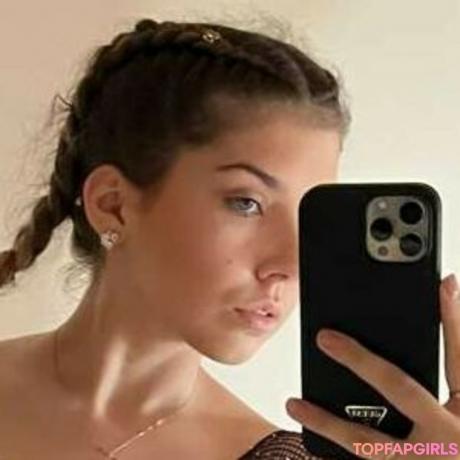 Your.isabelle99 nude leaked OnlyFans photo #5