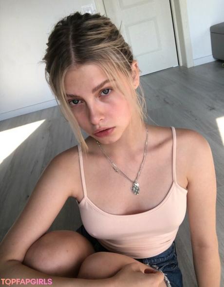 Nastymazhara nude leaked OnlyFans photo #16