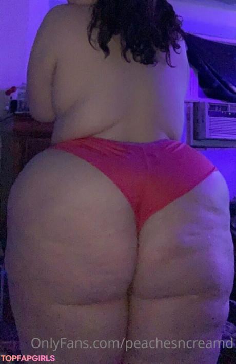 Peacchyqueenn nude leaked OnlyFans photo #4