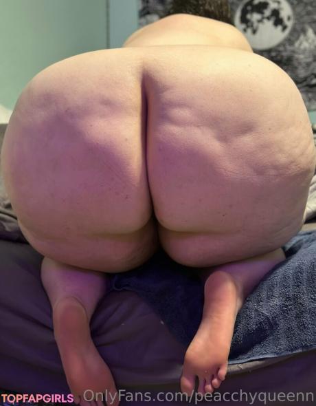 Peacchyqueenn nude leaked OnlyFans photo #70