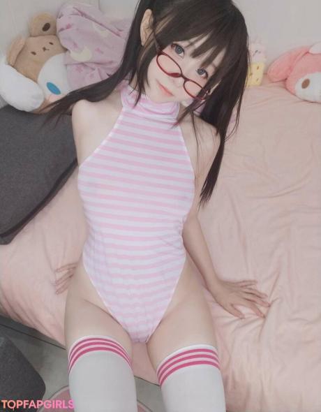 YaoYaoQwQ nude leaked OnlyFans photo #1007