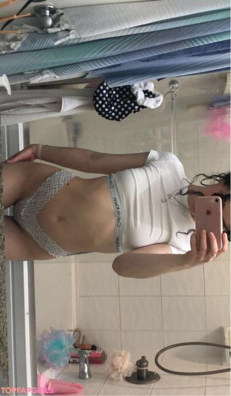 Celiaasalazarr nude leaked OnlyFans photo #7