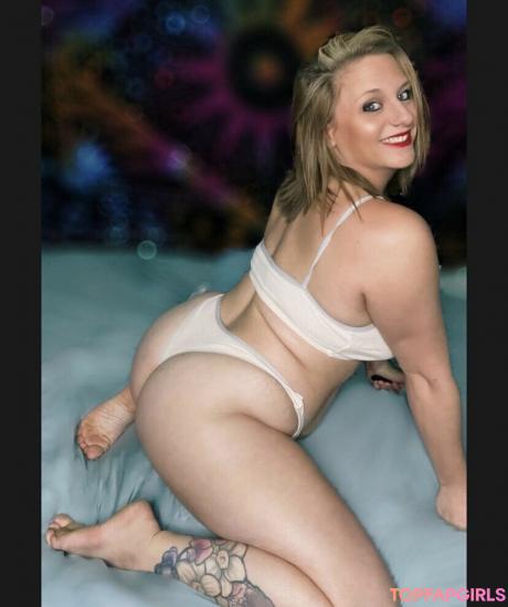Christine nude leaked OnlyFans photo #6