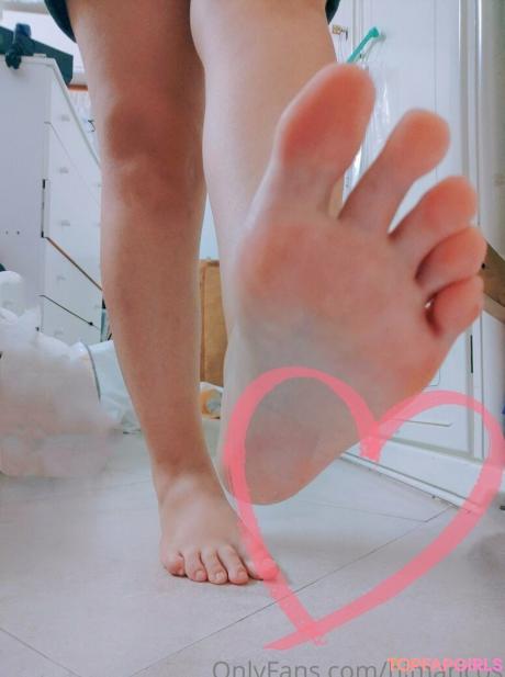 Himaricutefeet nude leaked OnlyFans photo #1