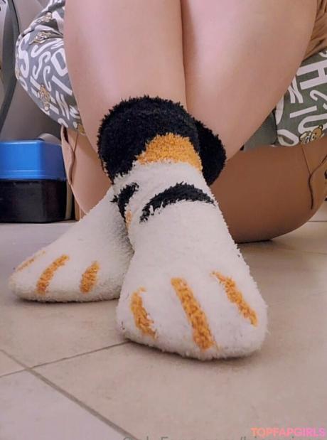 Himaricutefeet nude leaked OnlyFans photo #11