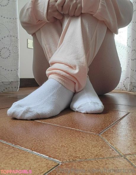 Himaricutefeet nude leaked OnlyFans photo #7