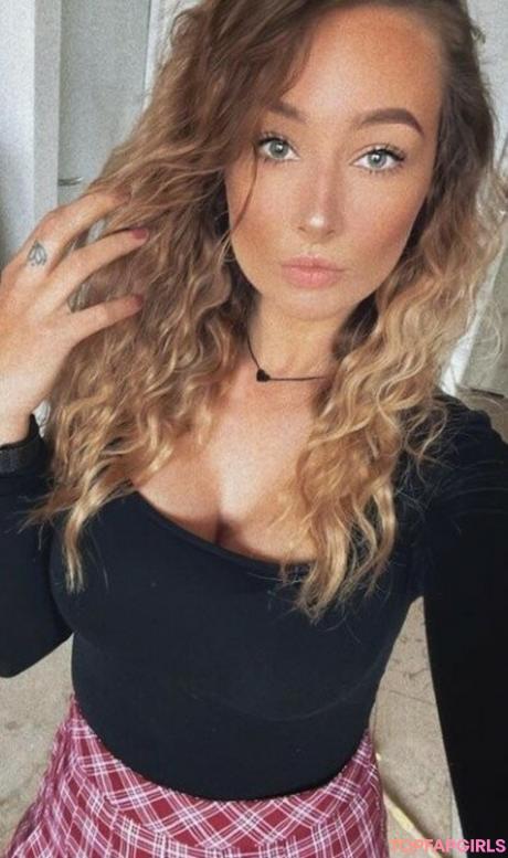 Lizzzyfox nude leaked OnlyFans photo #12