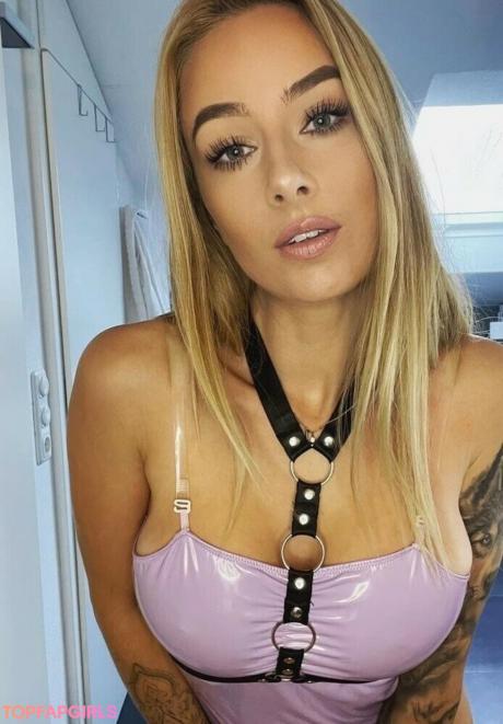 Lizzzyfox nude leaked OnlyFans photo #71