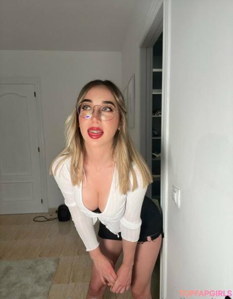 Anita nude leaked OnlyFans photo #398