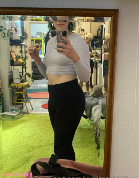 Xxpissgirl420xx nude leaked OnlyFans photo #16