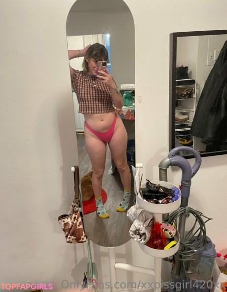 Xxpissgirl420xx nude leaked OnlyFans photo #49