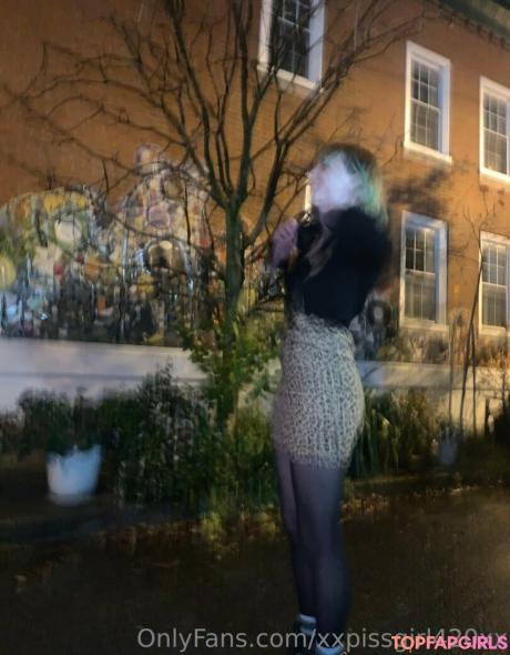 Xxpissgirl420xx nude leaked OnlyFans photo #7