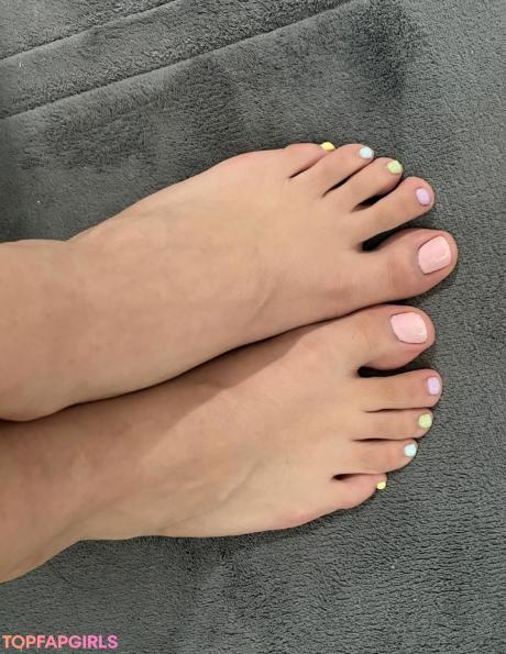 Ari nude leaked OnlyFans photo #8