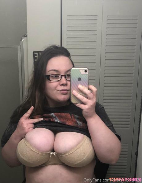 Bratty_britt420 nude leaked OnlyFans photo #36