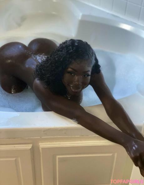 Lazelle nude leaked OnlyFans photo #23