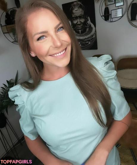 Carina nude leaked OnlyFans photo #1
