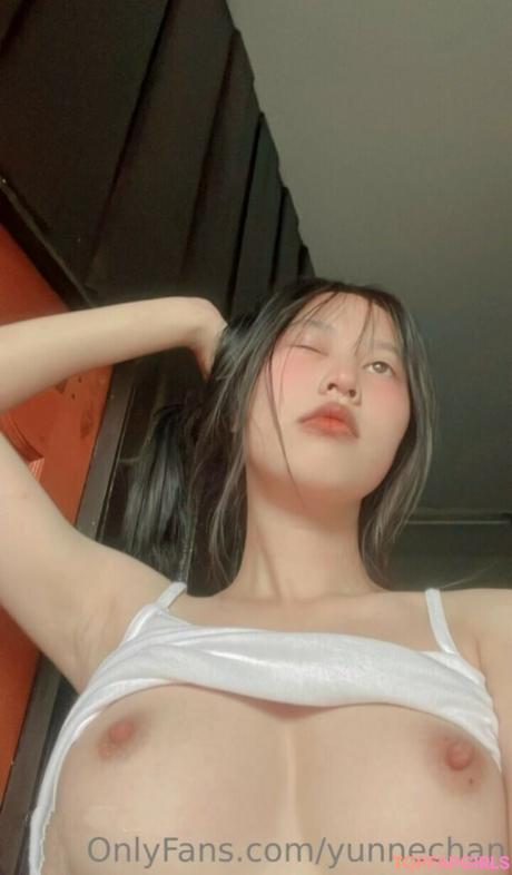 Yunne.uwu nude leaked OnlyFans photo #21