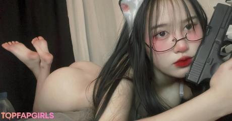 Yunne.uwu nude leaked OnlyFans photo #92
