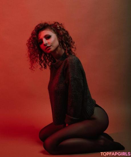 Alina nude leaked OnlyFans photo #11