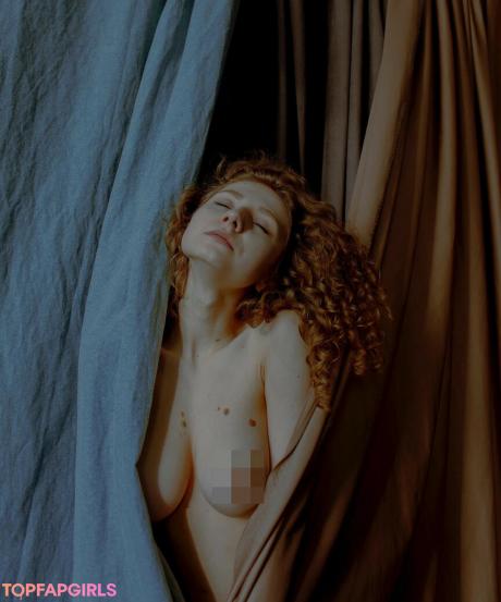 Alina nude leaked OnlyFans photo #17