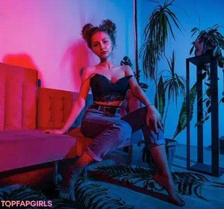 Alina nude leaked OnlyFans photo #33