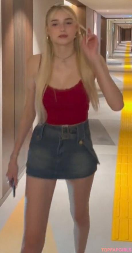 Honeypuu nude leaked OnlyFans photo #18