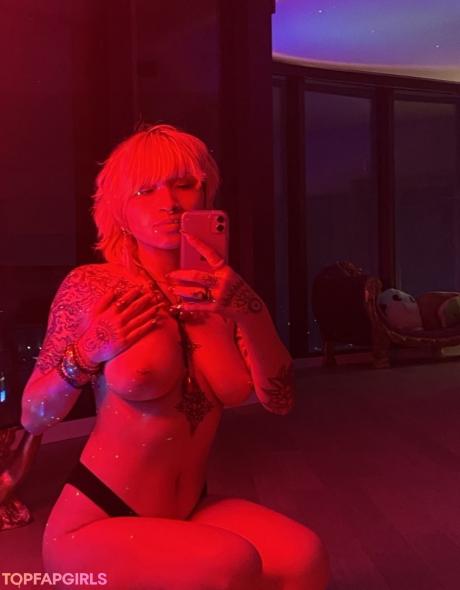 Matrixmika nude leaked OnlyFans photo #1