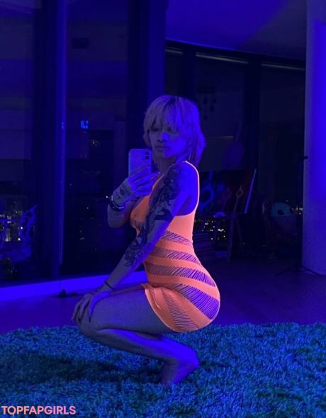 Matrixmika nude leaked OnlyFans photo #293