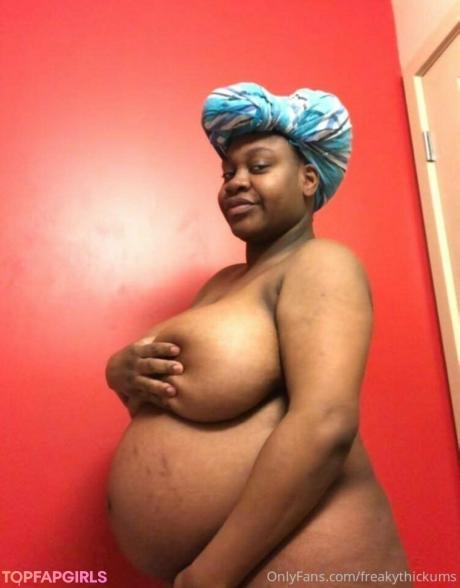 Freakythickums nude leaked OnlyFans photo #25