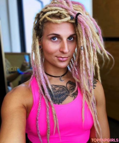 Hottrayne nude leaked OnlyFans photo #37