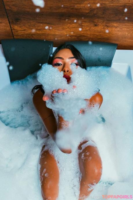 Karen nude leaked OnlyFans photo #9