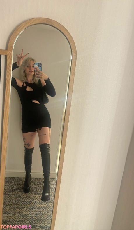 Nihachu nude leaked OnlyFans photo #11