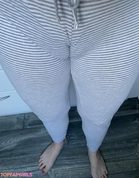 Uskyldigesara nude leaked OnlyFans photo #54