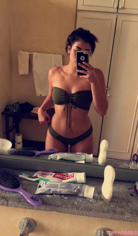 Chelsea nude leaked OnlyFans photo #19