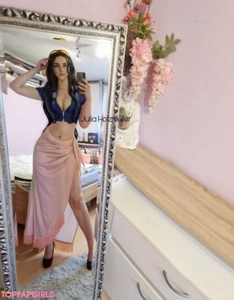 Julia nude leaked OnlyFans photo #4