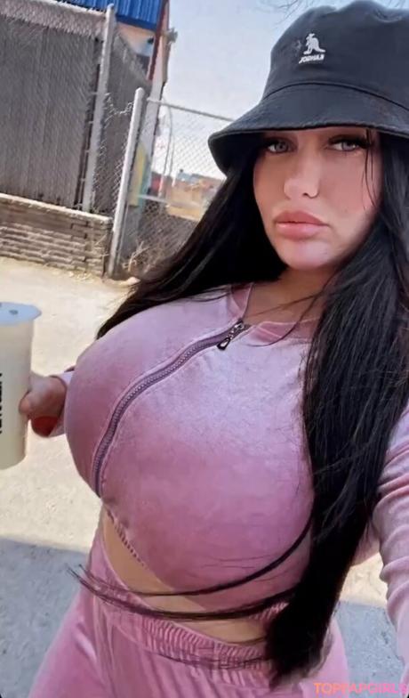 Roxnour nude leaked OnlyFans photo #30