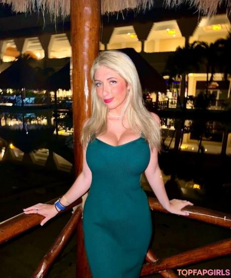 Kayla nude leaked OnlyFans photo #84